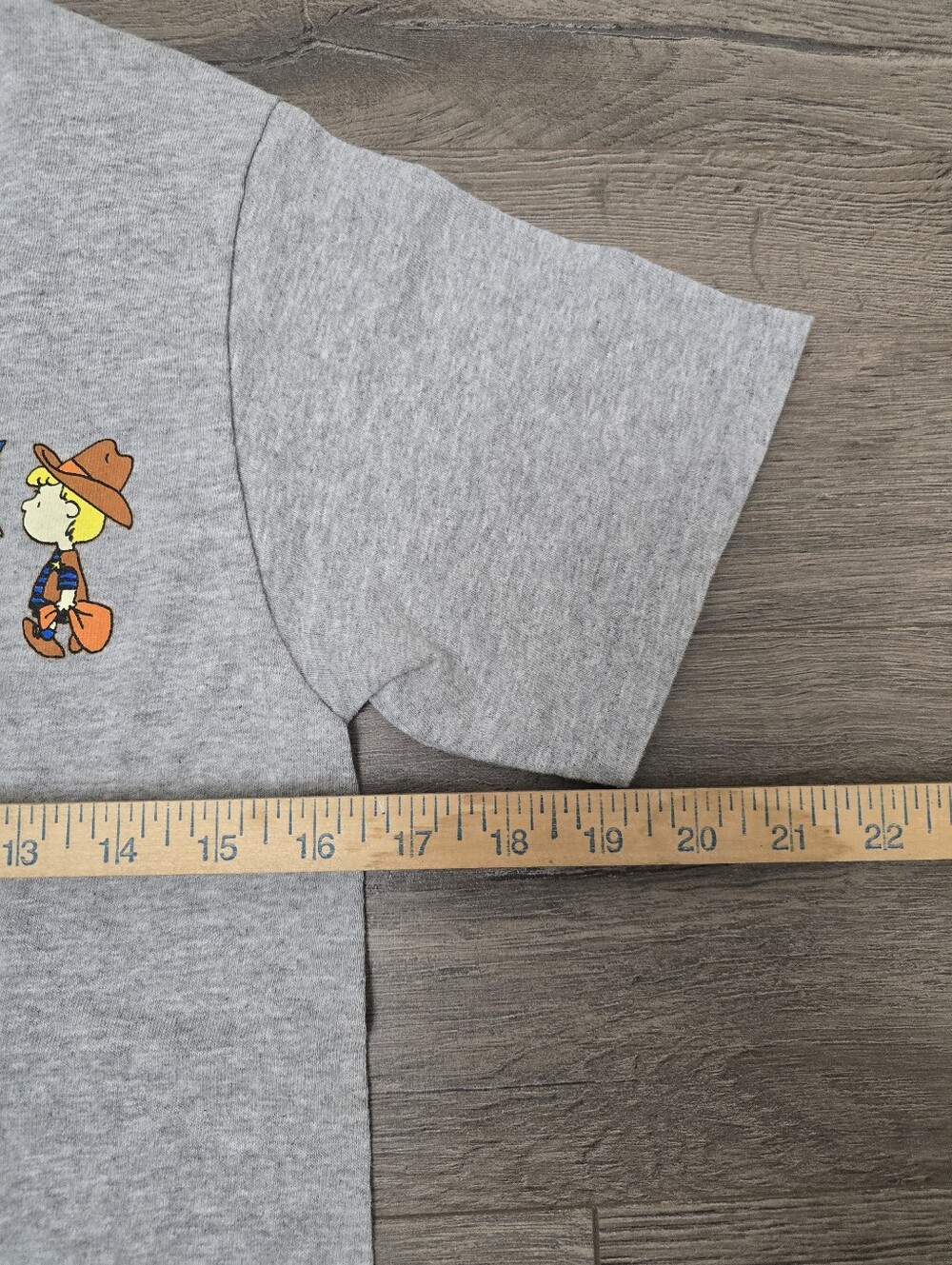 Peanuts Halloween graphic t-shirt Womens Size Small Fall - Picture 5 of 5